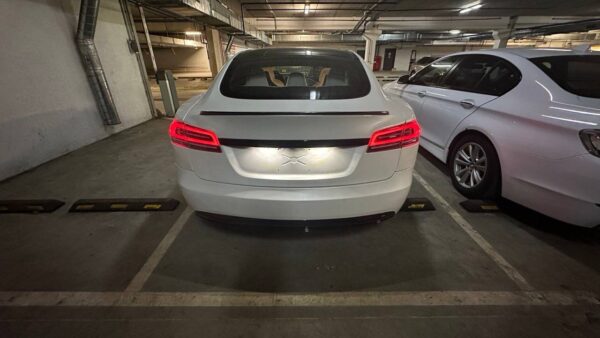  Model S